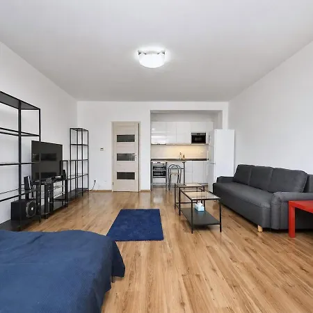 Apartamento Modern With Parking, 10 Minutes To The Center, Netflix Bratislava